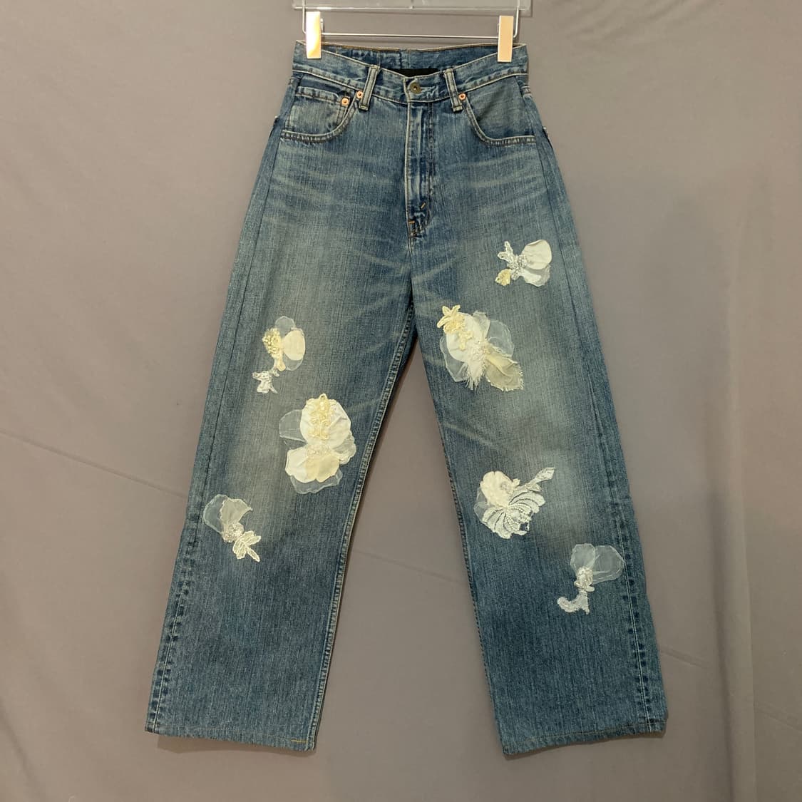 24인치 드라이클린온리 리바이스 레이스 플라워 자수 청바지 상품이미지1