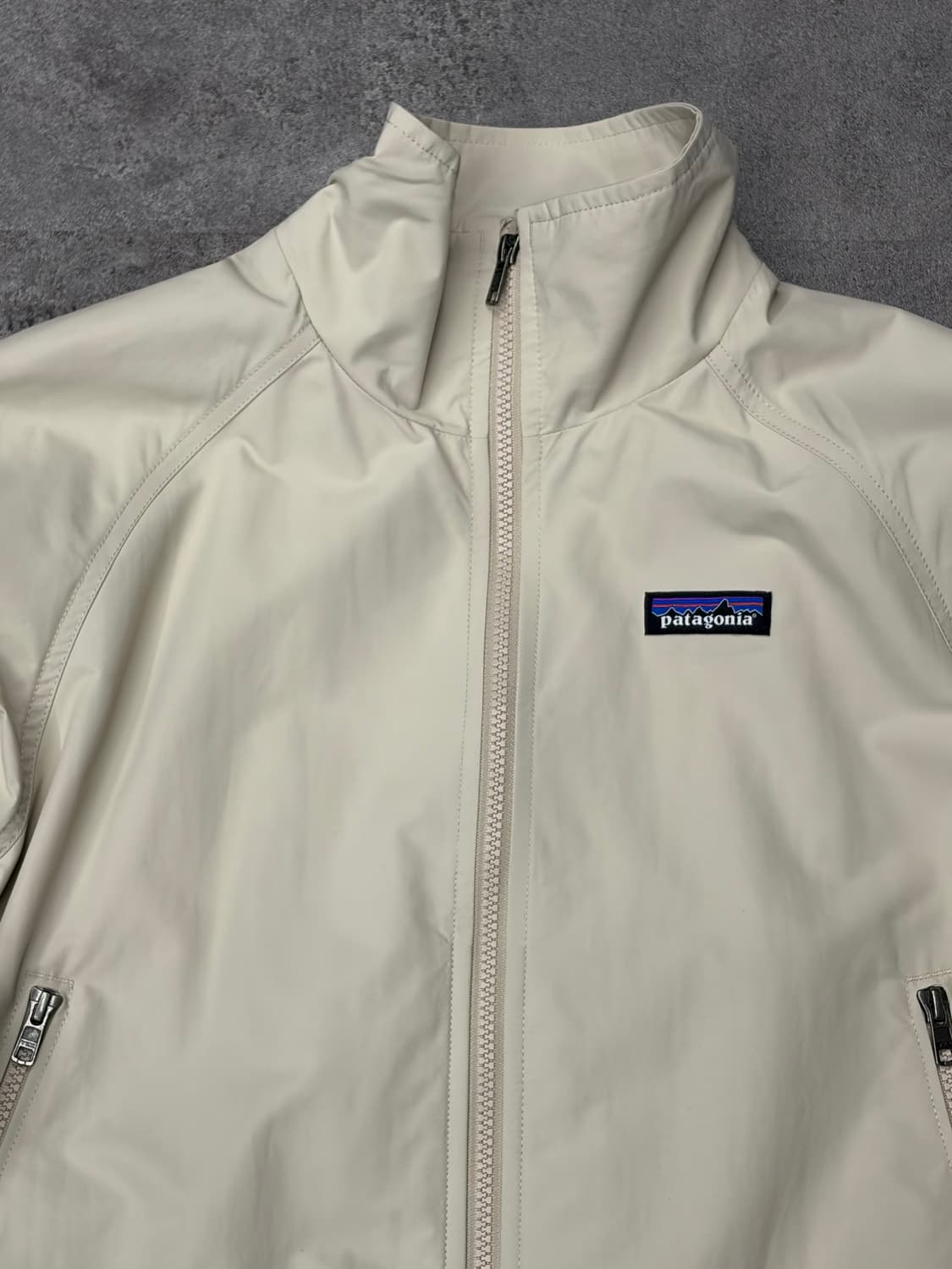 파타고니아 아이보리 쉘 자켓 상품이미지2