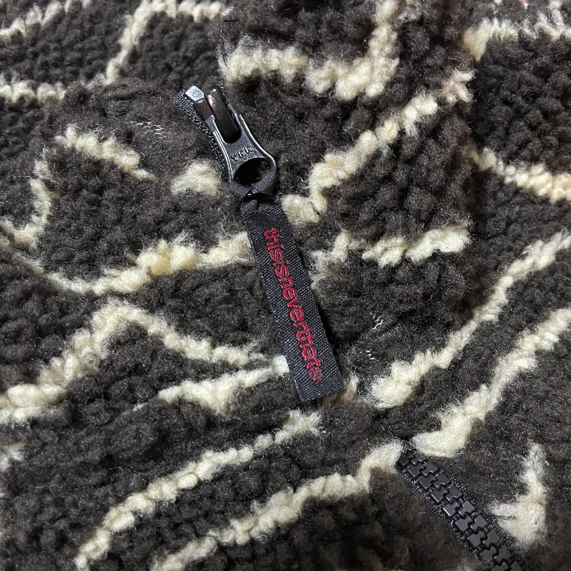 디네댓 x 그라미치 플리스 베스트 상품이미지4