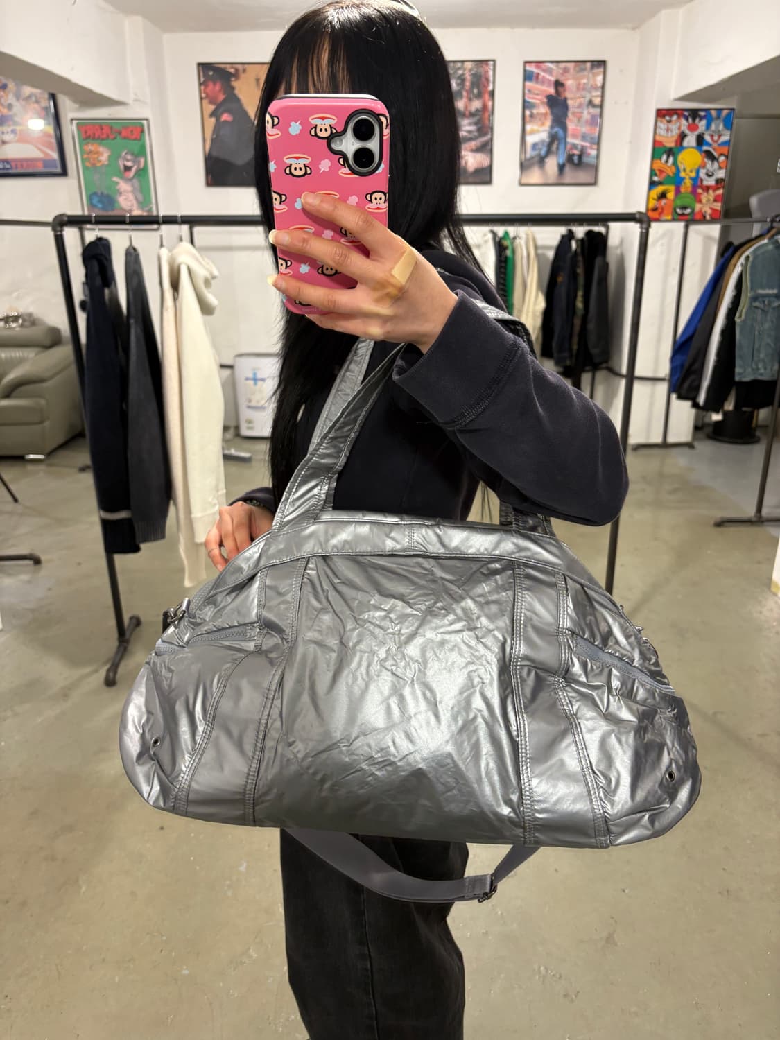 나이키 메탈실버 스우시 가방 상품이미지9