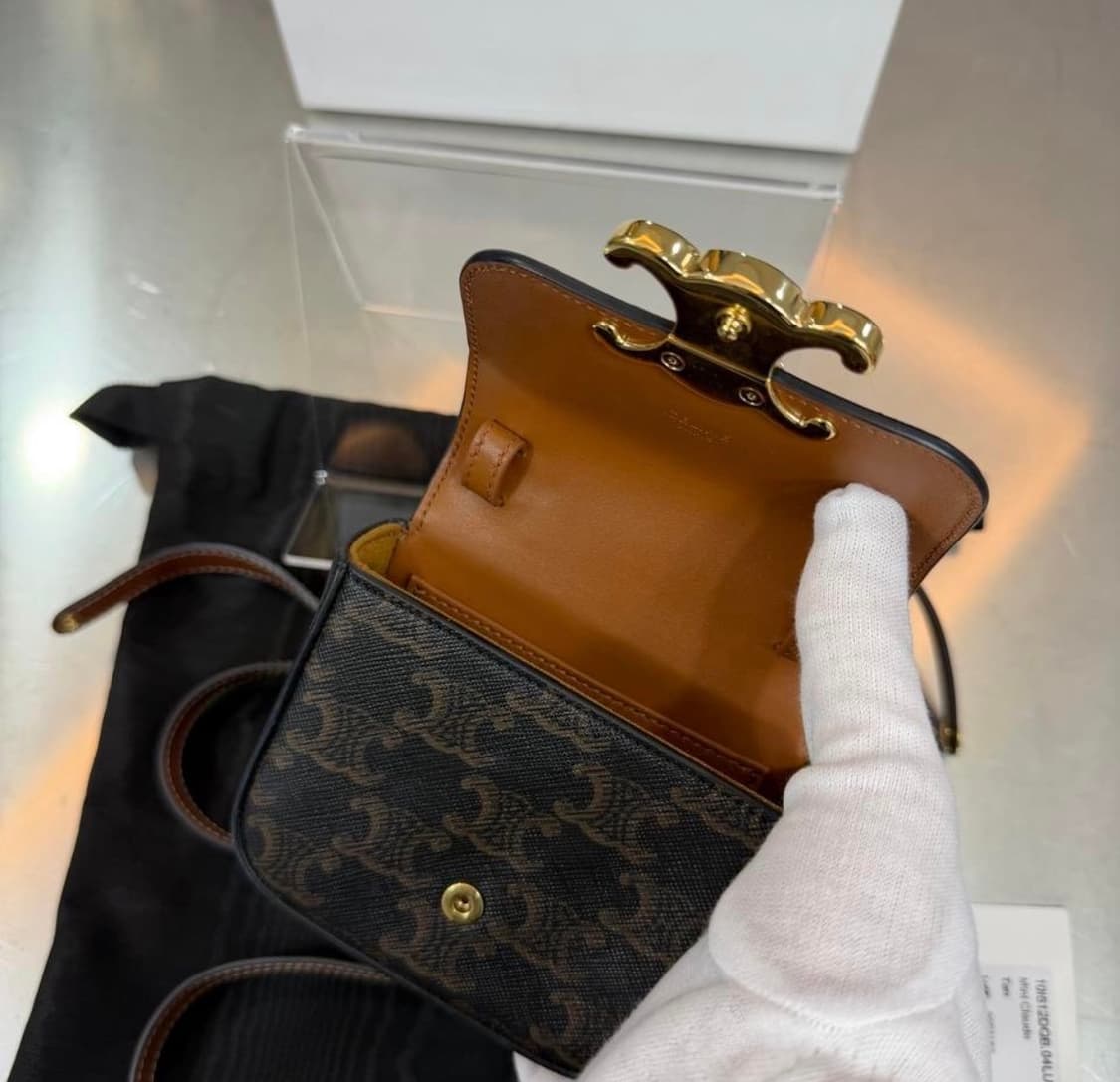 [리오브] 셀린느 트리오페 미니 클로드 레더 크로스백 상품이미지4