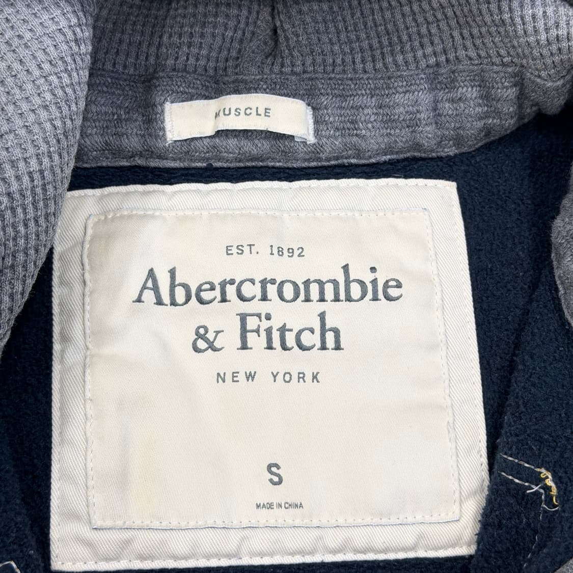아베크롬비 빈티지 Y2K 스펠로고 후드집업 자켓 네이비 S 상품이미지4