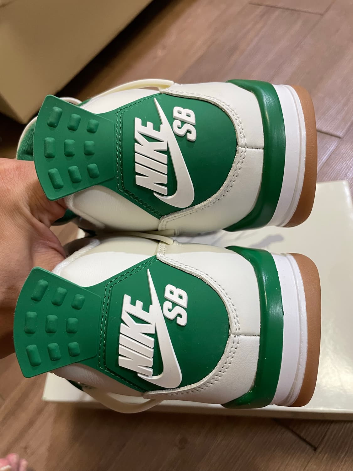 나이키 에어 조던 4 SB  레트로 파인그린 250mm 상품이미지8