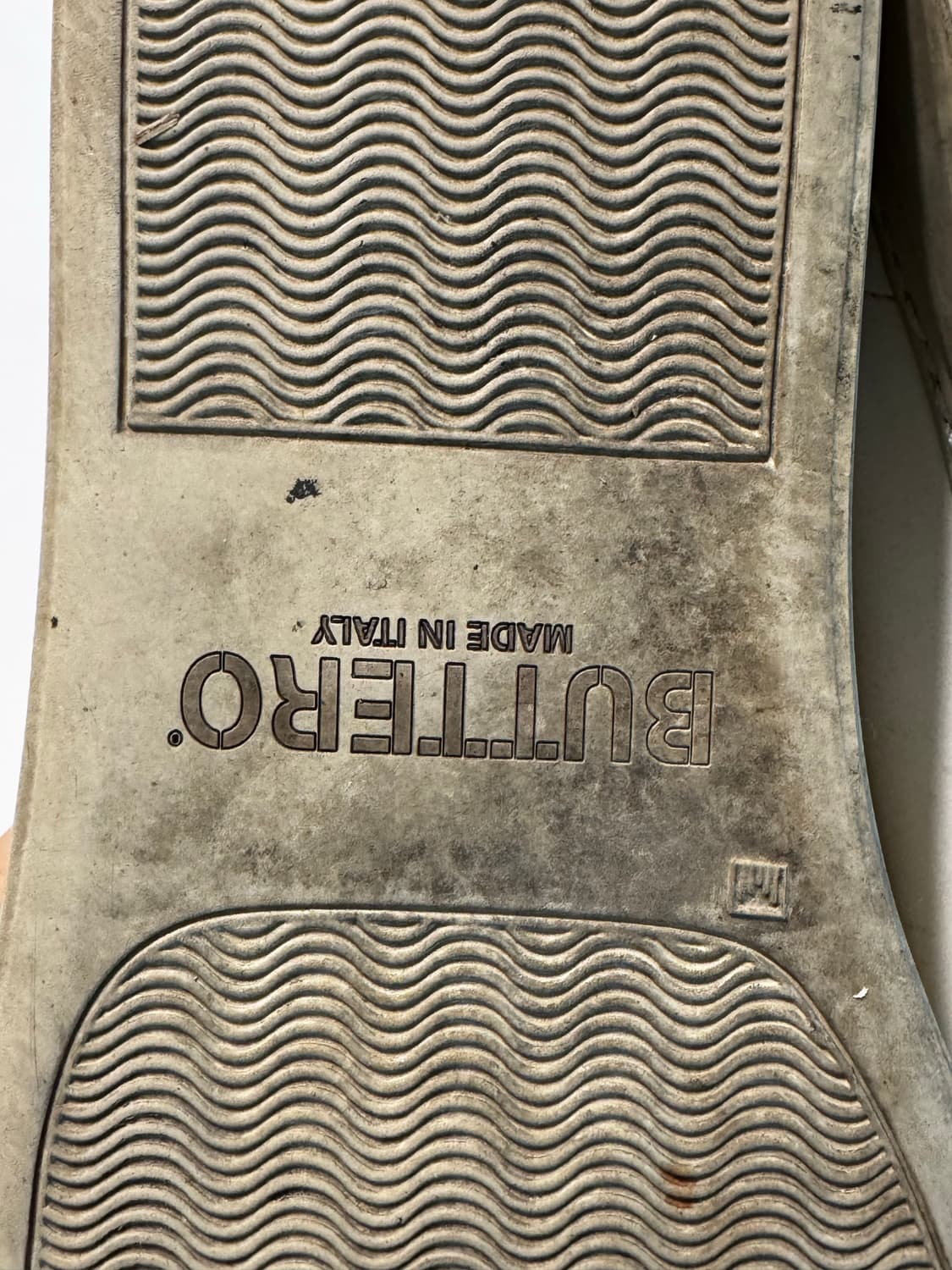 부테로 타니노 화이트 스니커즈 size 265 상품이미지7