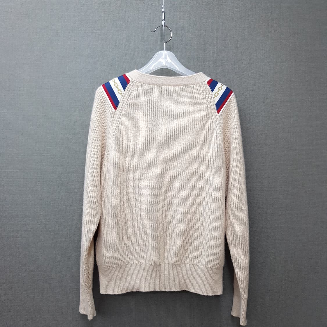 Sandro 산드로  체인 트리밍 브이넥 니트 1사이즈 상품이미지5