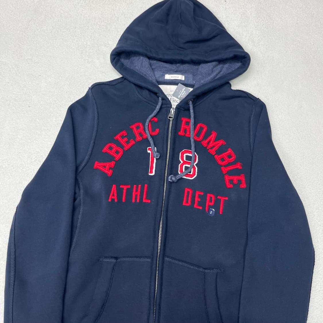 Abercrombie navy hood zip-up(새상품) 상품이미지5