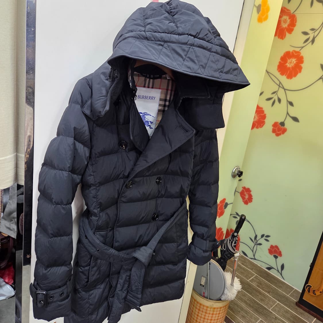 버버리 신상 구스패딩 코트 상품이미지4
