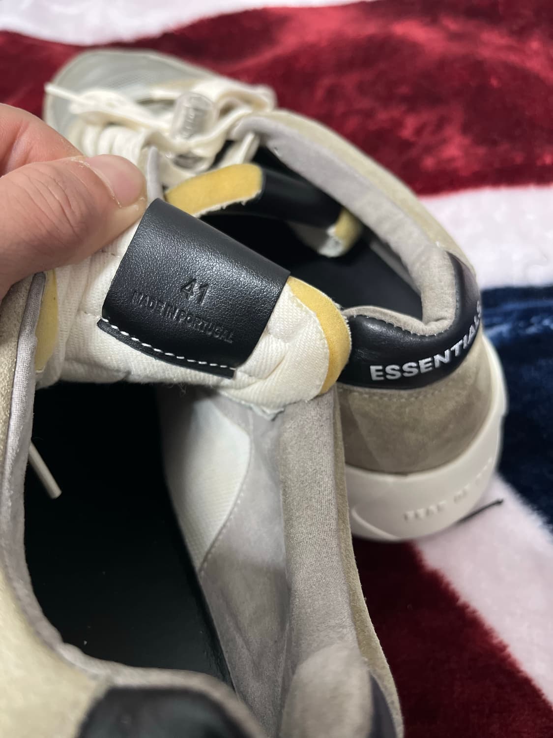 에센셜 피어오브갓 디스턴스 스니커즈 41(270) 상품이미지6