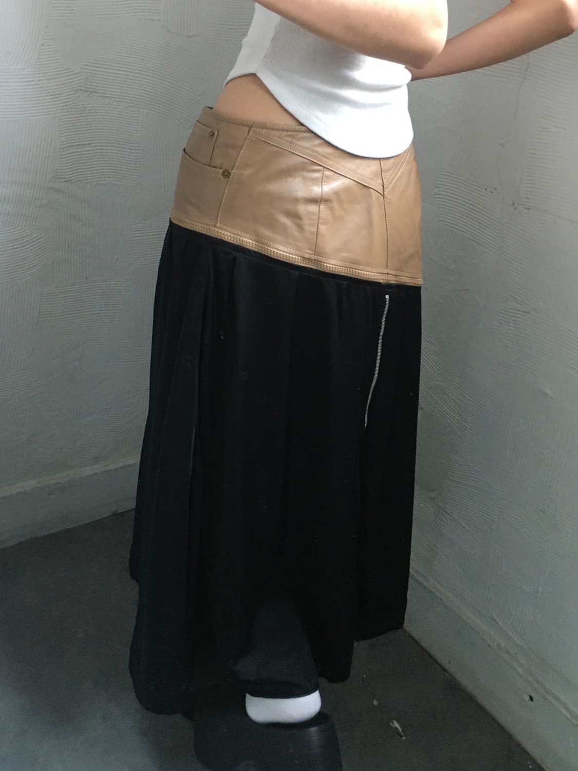 CELINE 셀린느 카프스킨레더 미디 스커트  상품이미지2