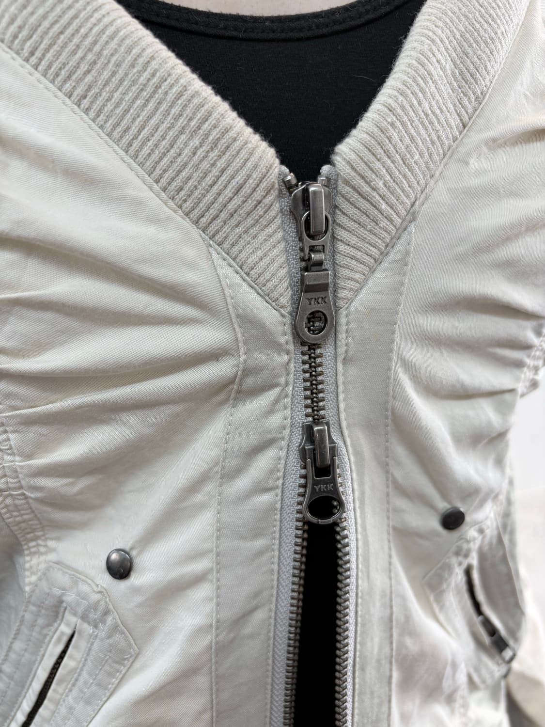 Ivory V-Neck Two-Way Jacket 상품이미지3