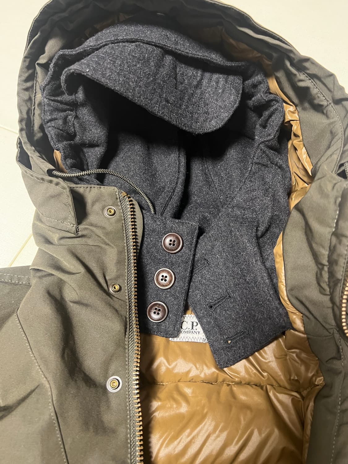 CP컴퍼니 패딩 상품이미지2