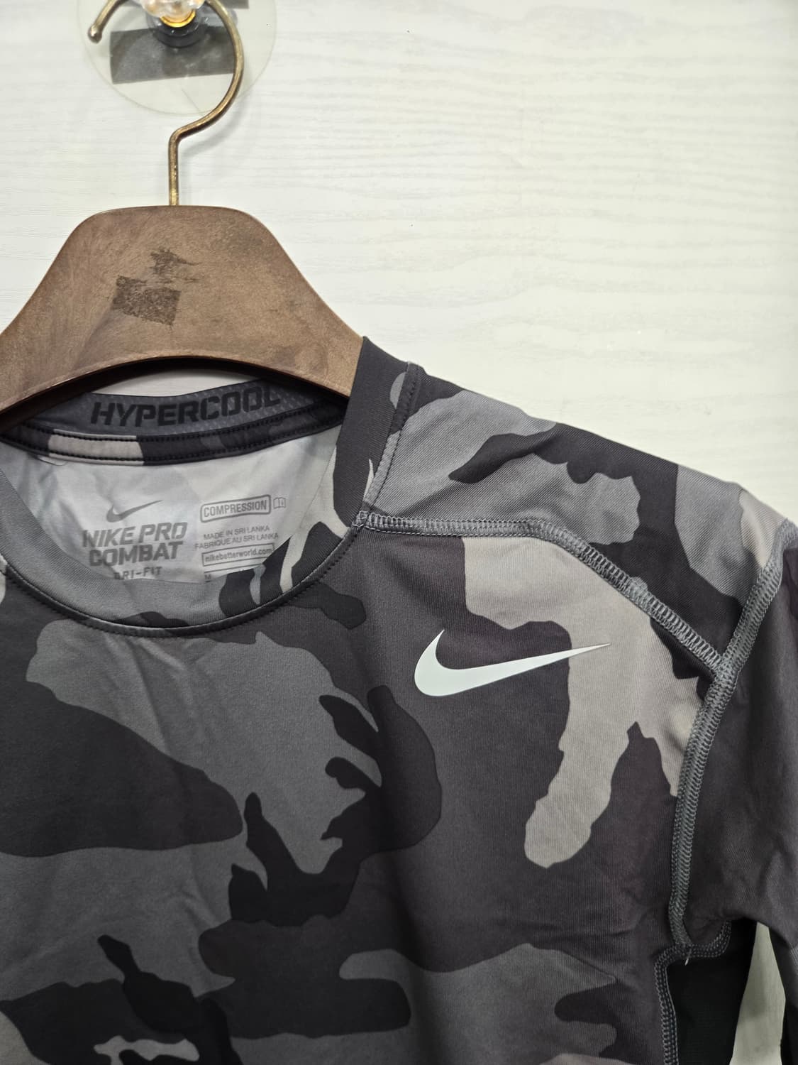 M,95 )) NIKE 나이키 카모 프로컴뱃 반팔티셔츠! 달라붙는핏~ 상품이미지2