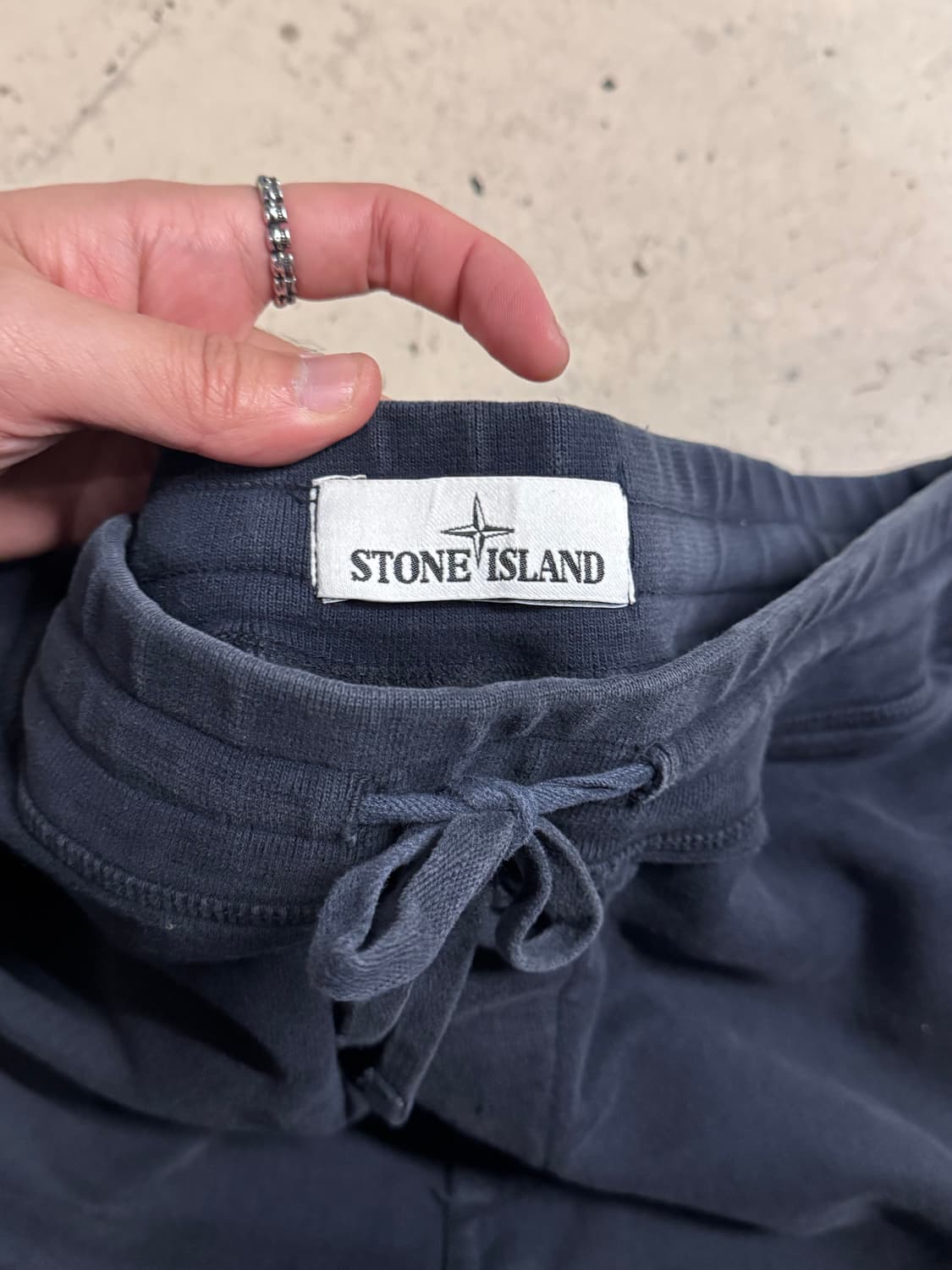스톤아일랜드 와펜 네이비 조거팬츠  상품이미지5