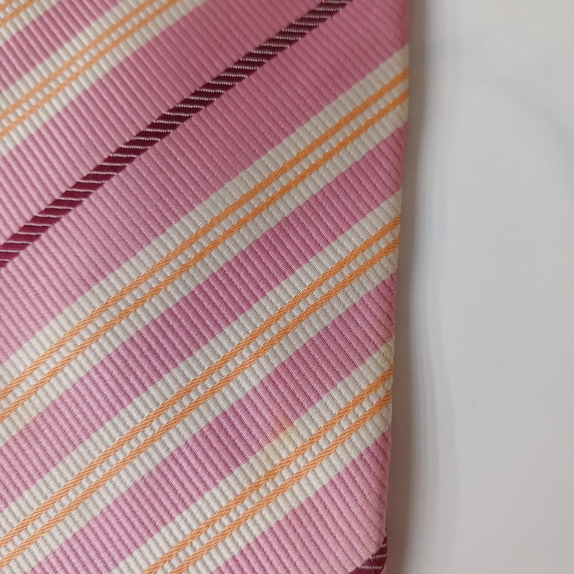 메트로시티 실크 핑크 스트라이프 넥타이 9.6cm A등급 A19297
 상품이미지6