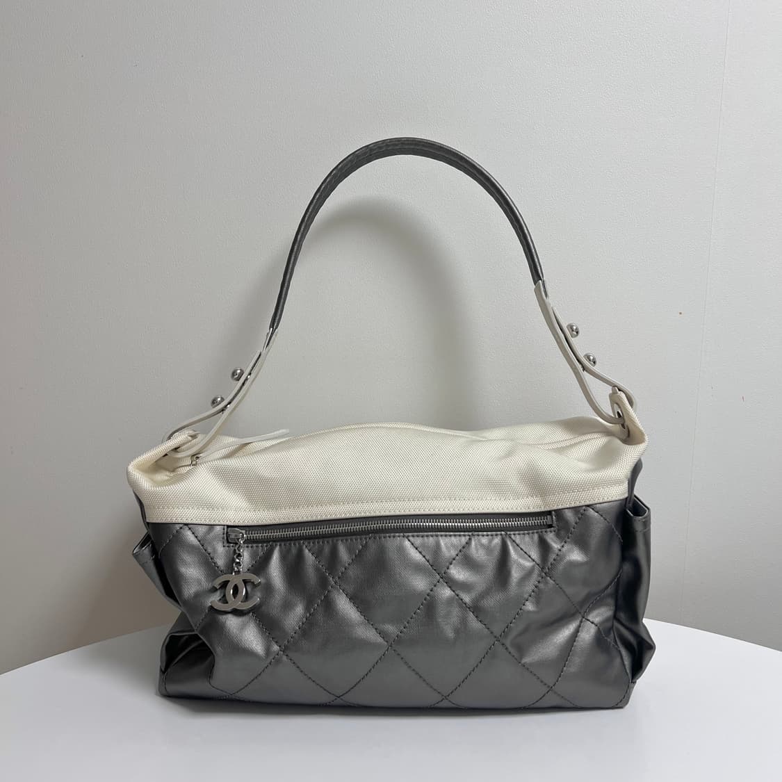 샤넬 비아리츠 숄더백 미디움 사이즈  상품이미지2