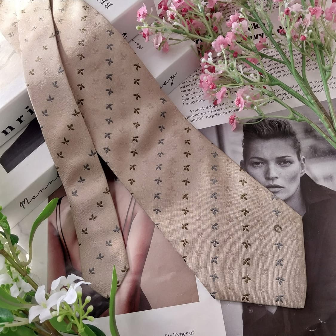 아이그너 실크 진베이지 나뭇잎 자수 넥타이 9.1cm A+등급 K1412 상품이미지2