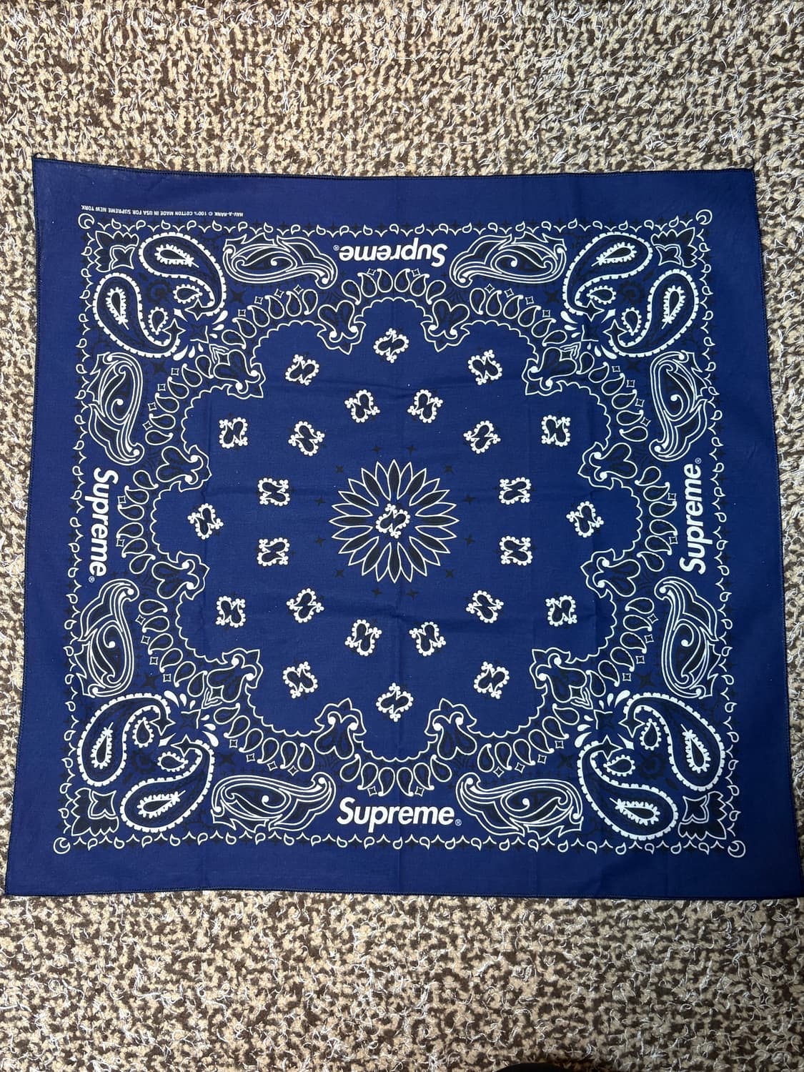 슈프림 페이즐리 반다나 블랙/네이비 상품이미지3