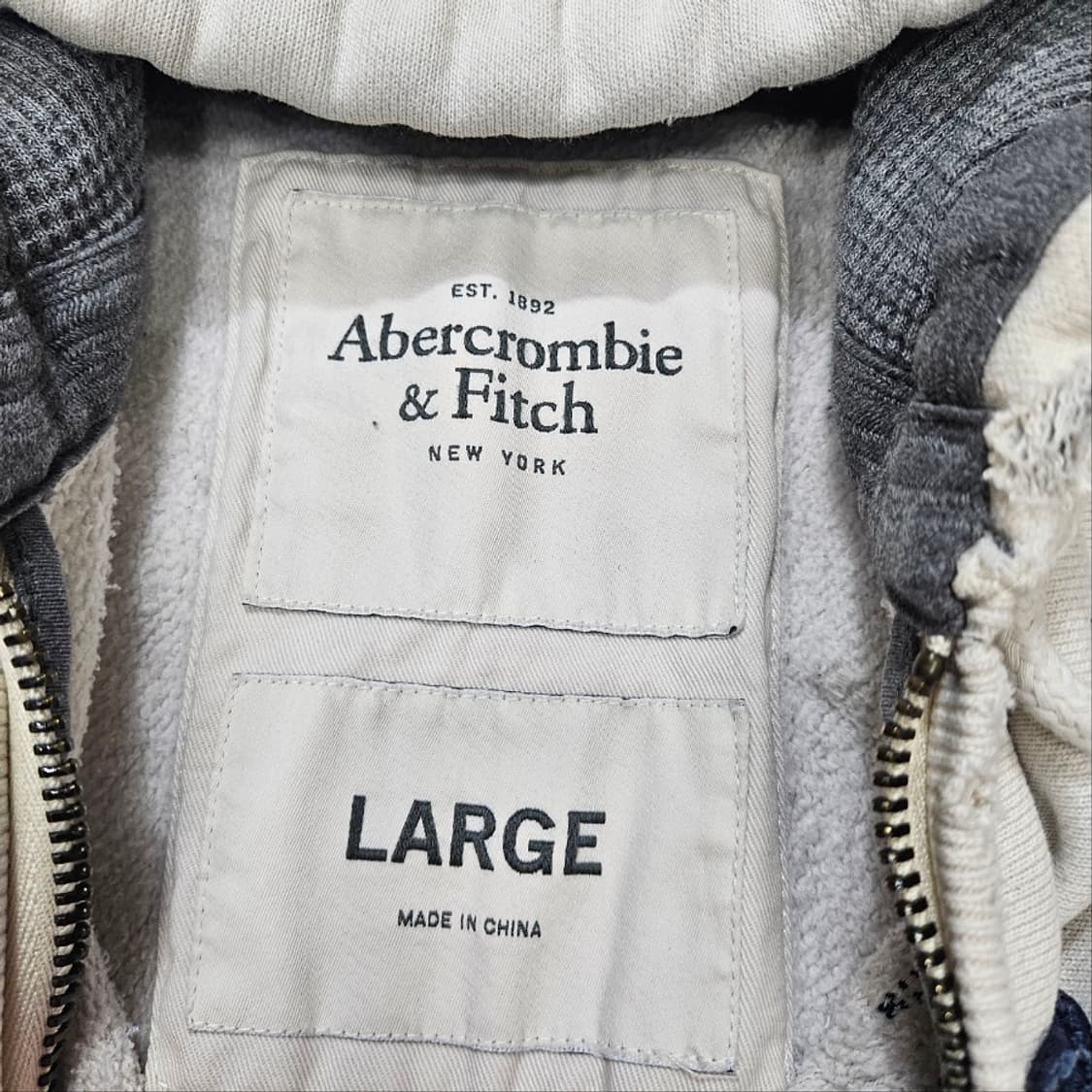 아베크롬비 화이트 후드 집업 L 상품이미지4