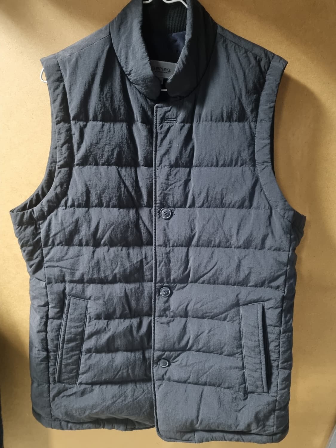 시리즈 남성 경량 구스 패딩조끼  상품이미지1