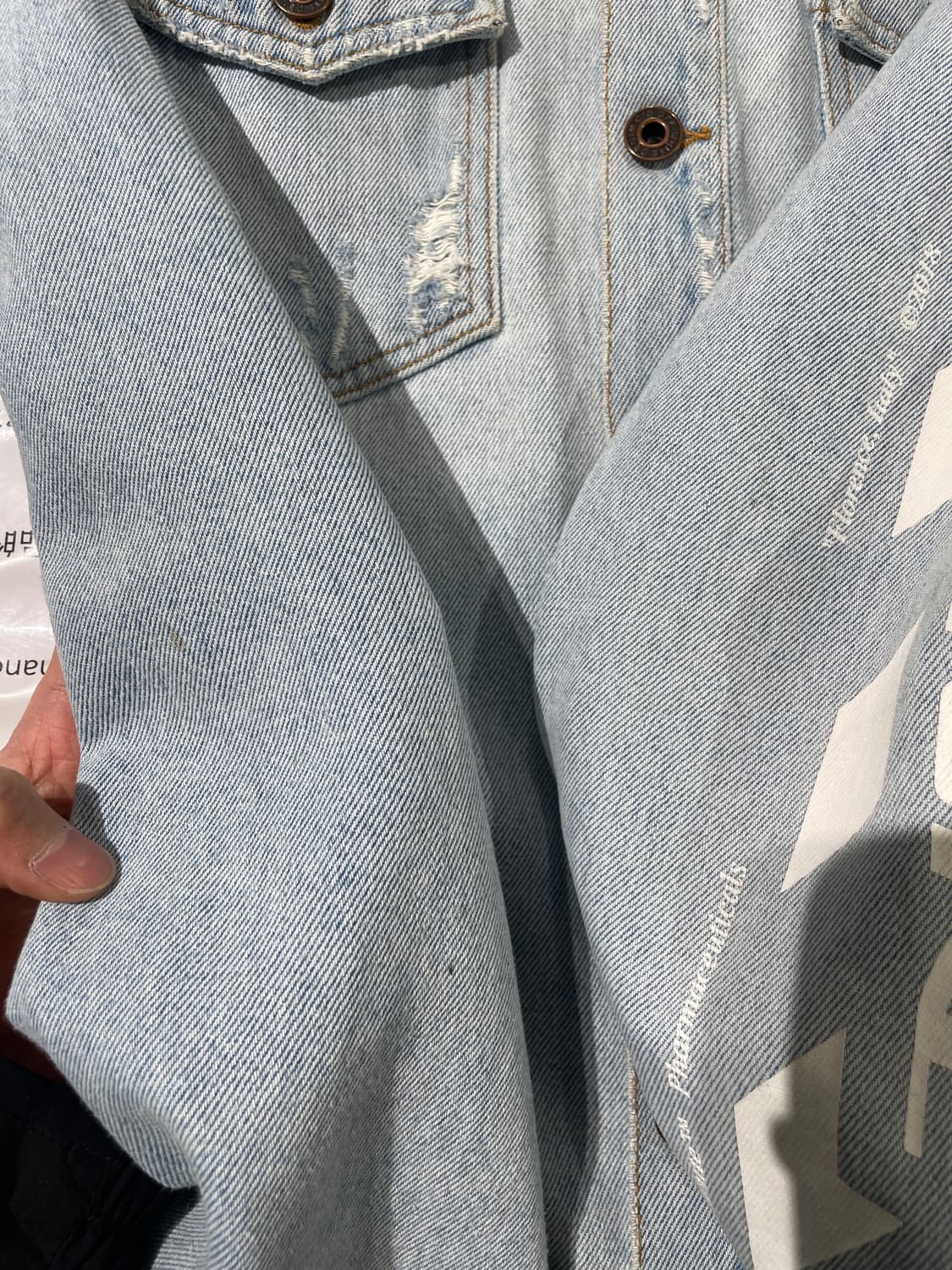 오프화이트 18S/S 연청 템퍼레이처 데님 셔츠 상품이미지9