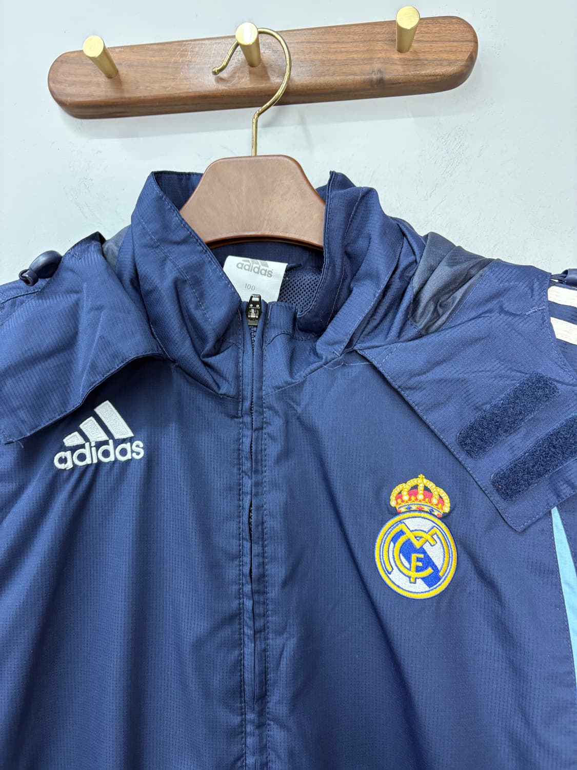 아디다스 레알 마드리드 후디 바람막이자켓 A2893 상품이미지3