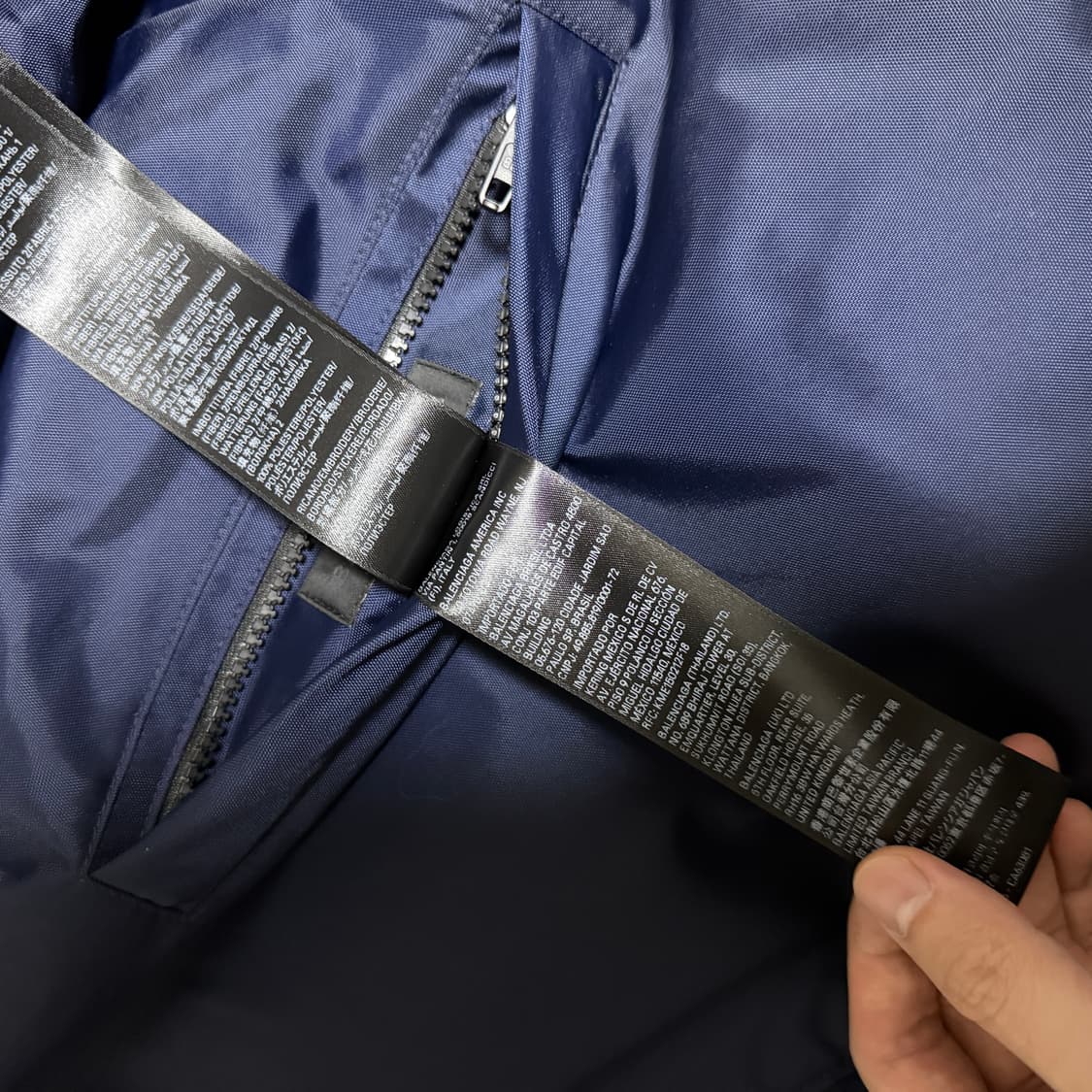 [2]발렌시아가 리버시블 루프 아이콘 패딩 상품이미지9