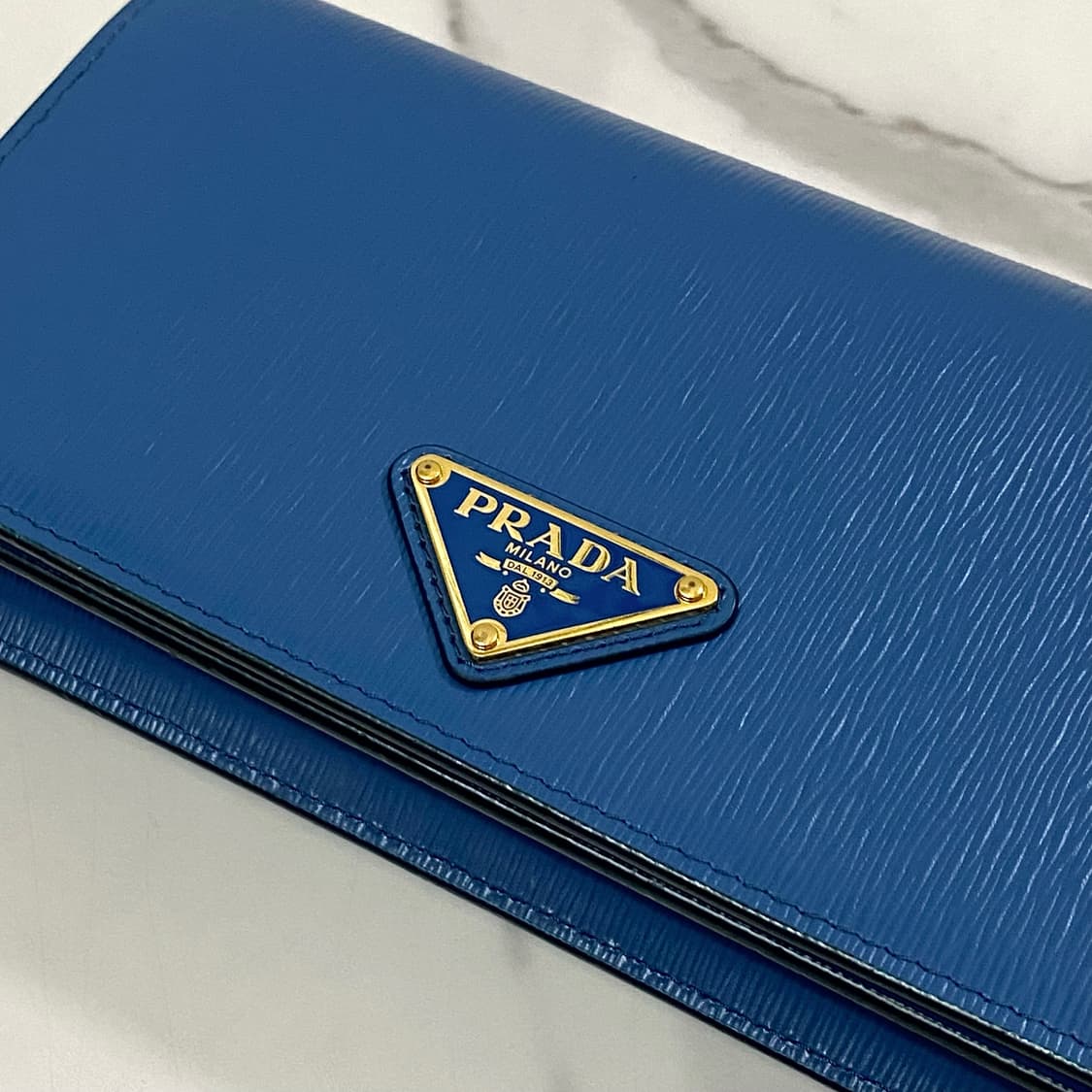 프라다 비텔로 무브 삼각로고 WOC 미니 체인 크로스백 블루 1BP021 상품이미지2