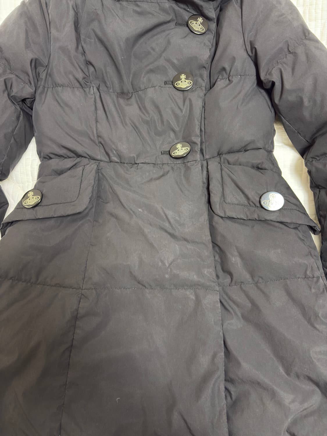 비비안 웨스트우드 블랙 다운 패딩 코트 상품이미지6