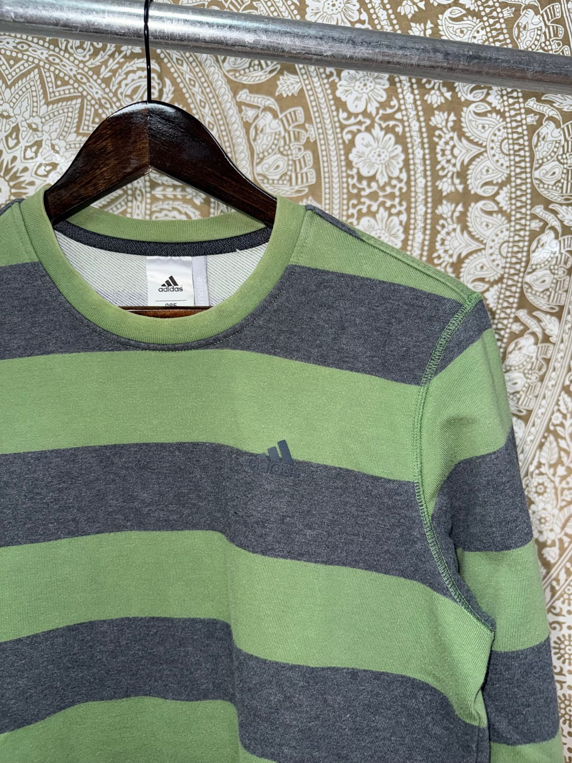 아디다스 스트라이프 맨투맨  상품이미지3