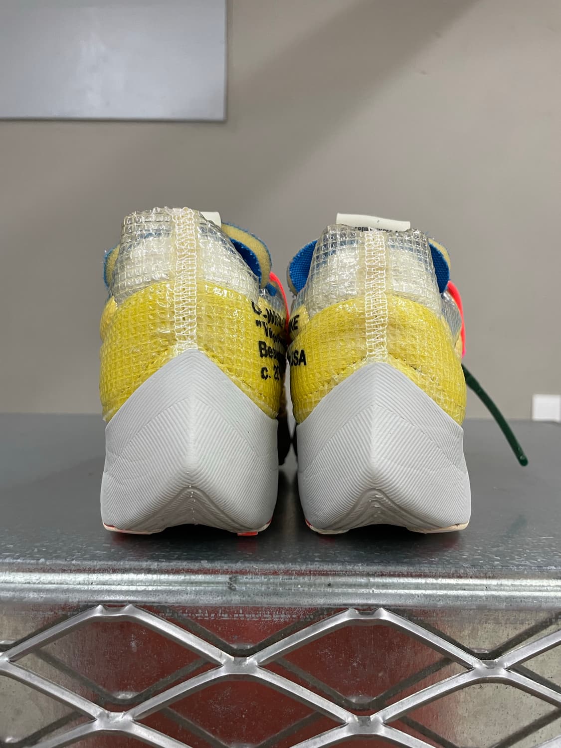 나이키 X 오프화이트 베이퍼 스트릿 옐로우 230 상품이미지3