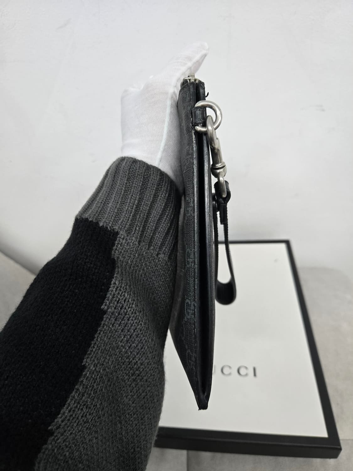 [보증서 정품] 구찌 킹스네이크 클러치백 상품이미지4