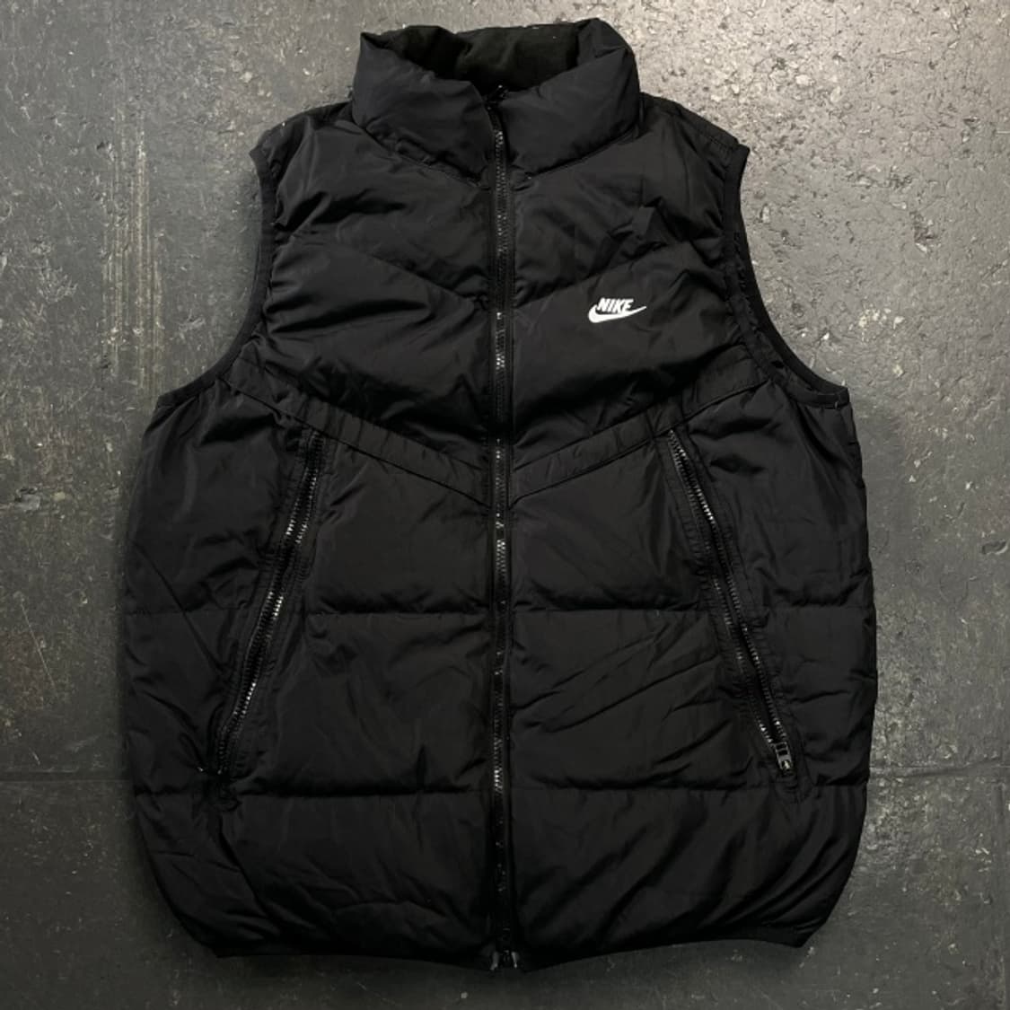 100 나이키 스톰핏 패딩조끼 상품이미지1