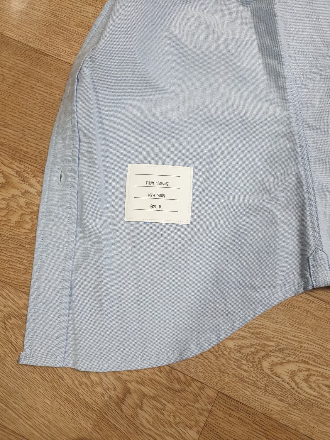 [여성] 톰브라운 삼선 옥스포드 셔츠 하늘색 상품이미지5