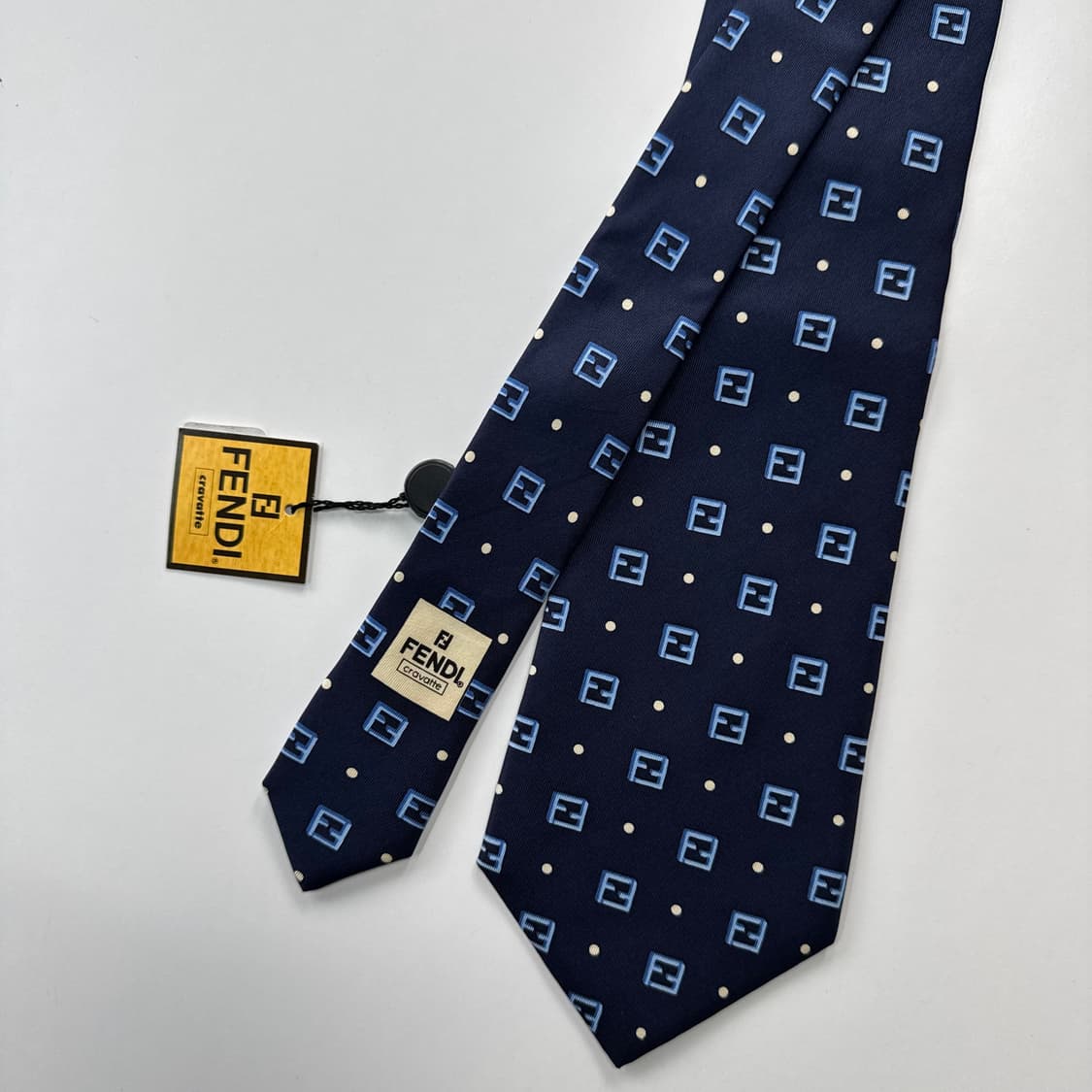 택달린 미사용품 펜디(FENDI) 모노그램 명품 정품 넥타이 상품이미지2