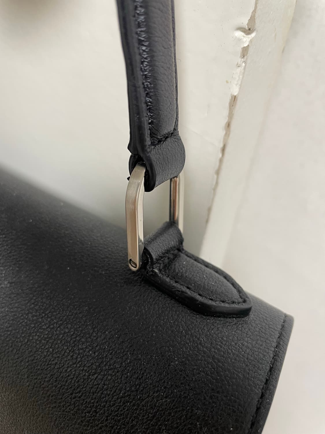 [새상품] 아.테스토니 블랙 핸드백 A.Testoni 이탈리아 명품백 상품이미지3