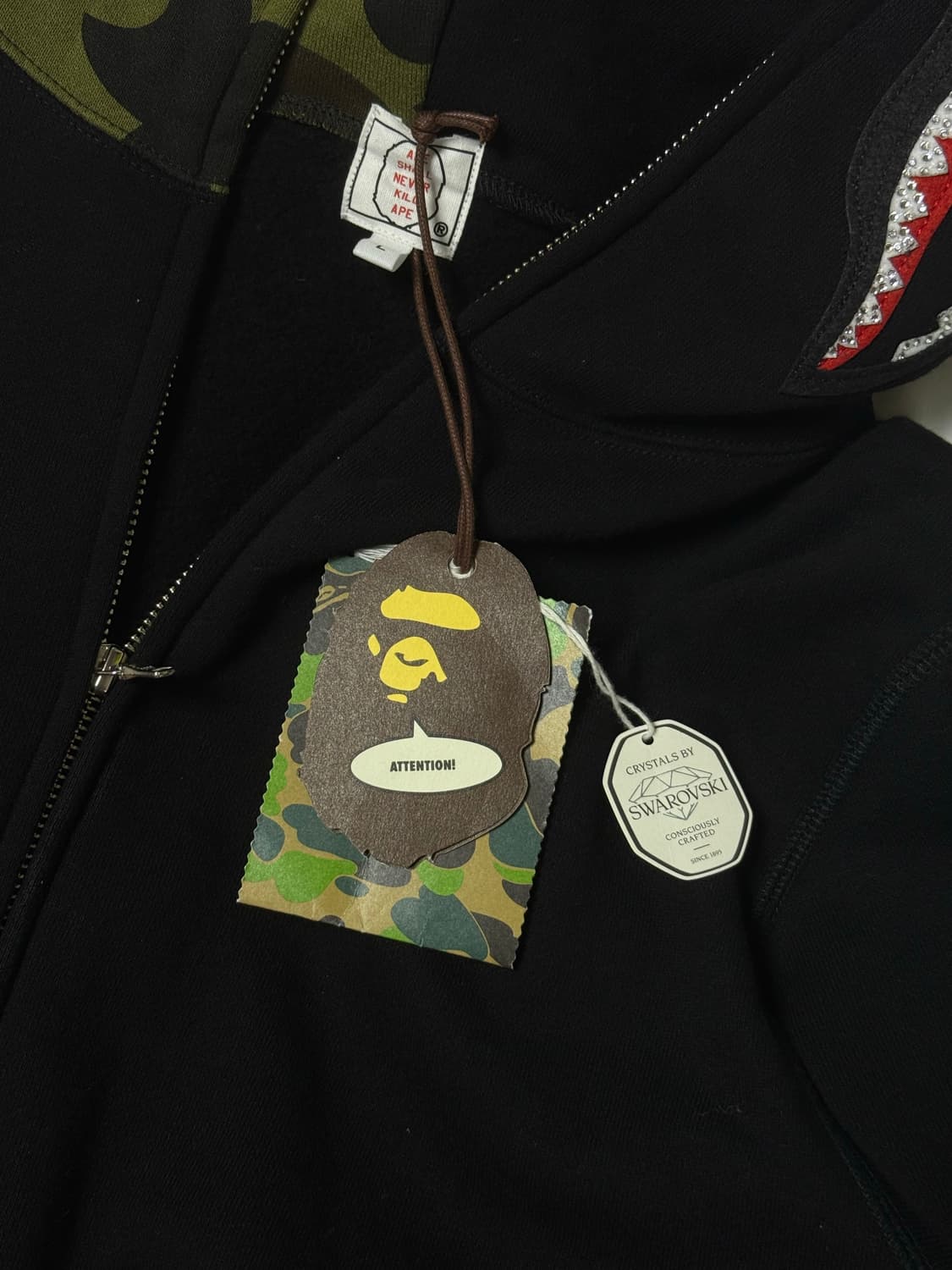 지코착용 스와로브스키 x 베이프 후드집업 20주년 상품이미지2