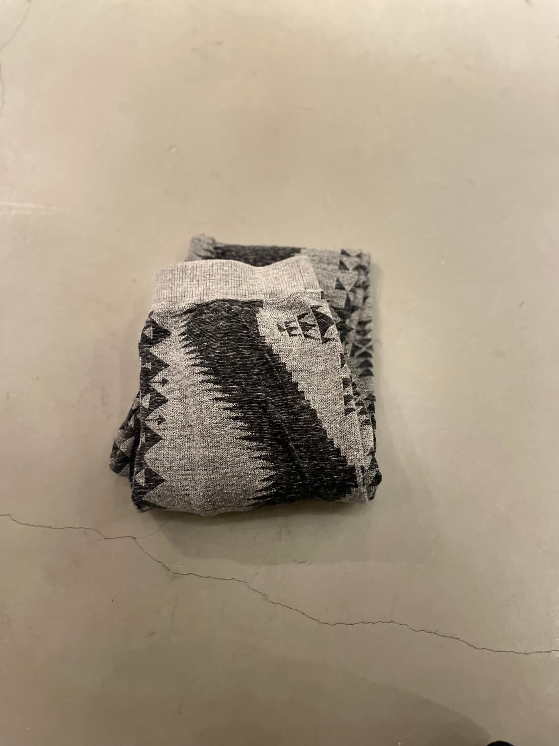 캐피탈 Native Pattern Knit Leggings 상품이미지4