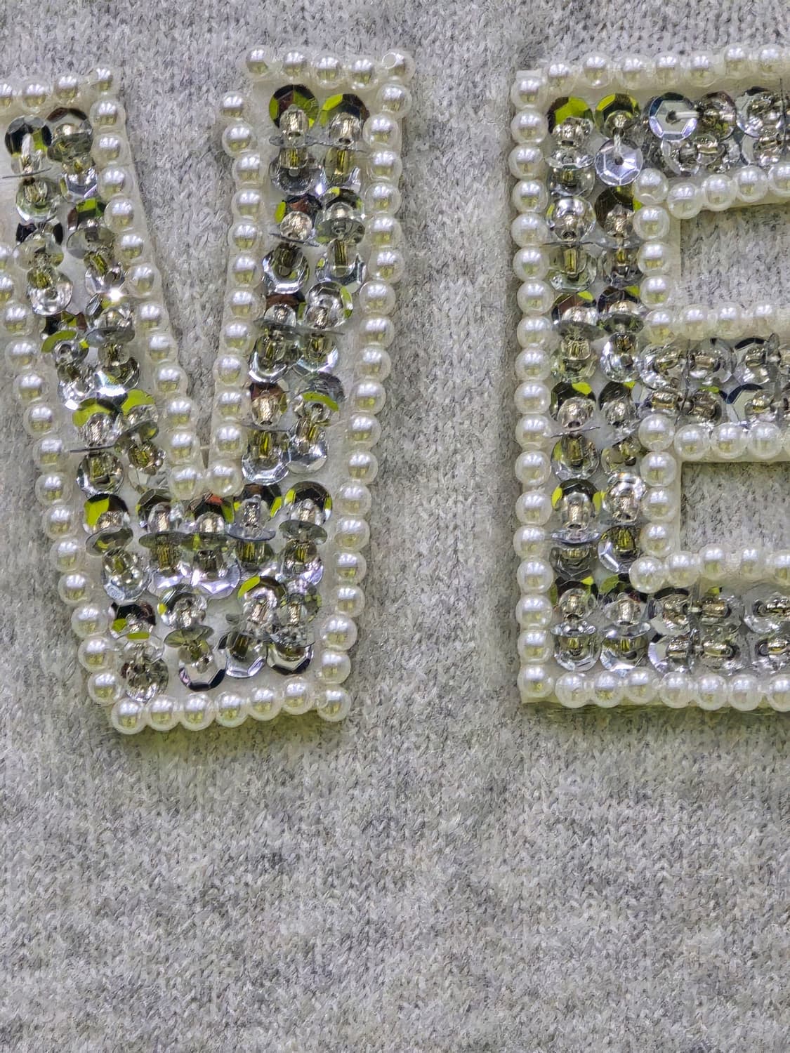 LOVE 장식 회색 니트 상품이미지2