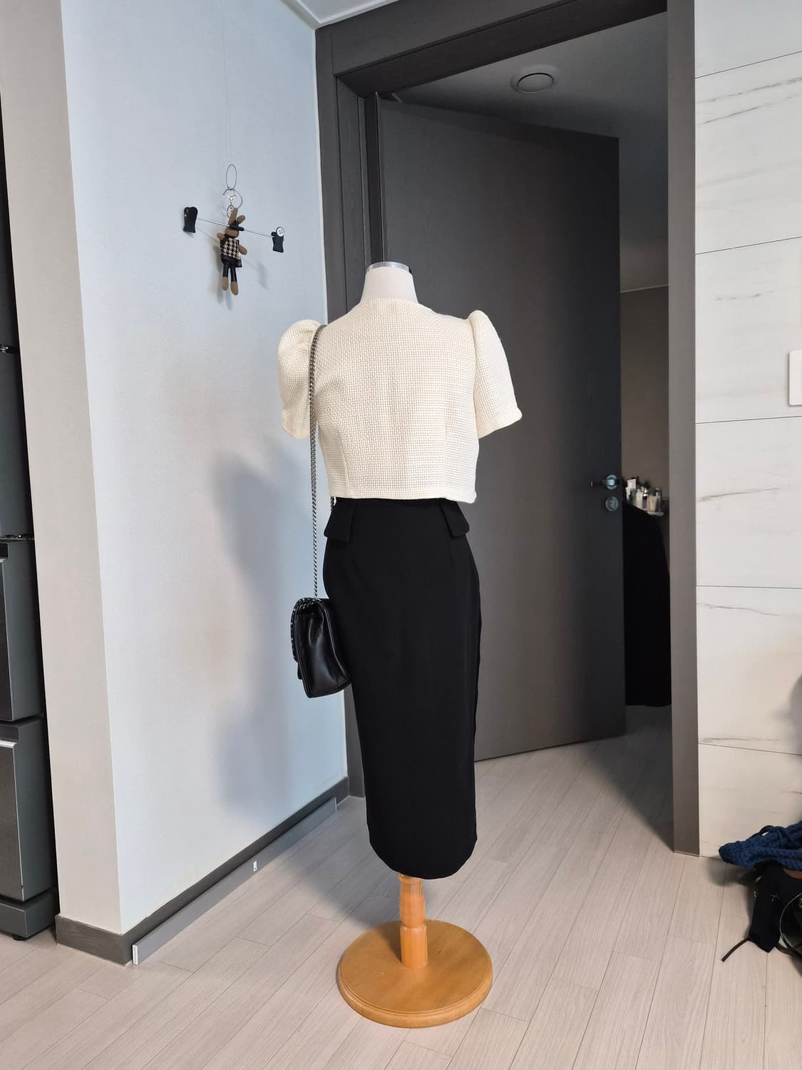 트위드 스퀘어넥 퍼프 크롭 자켓 팔아요 상품이미지6