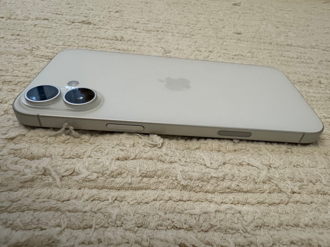 아이폰 16 플러스 256 화이트 상품이미지6