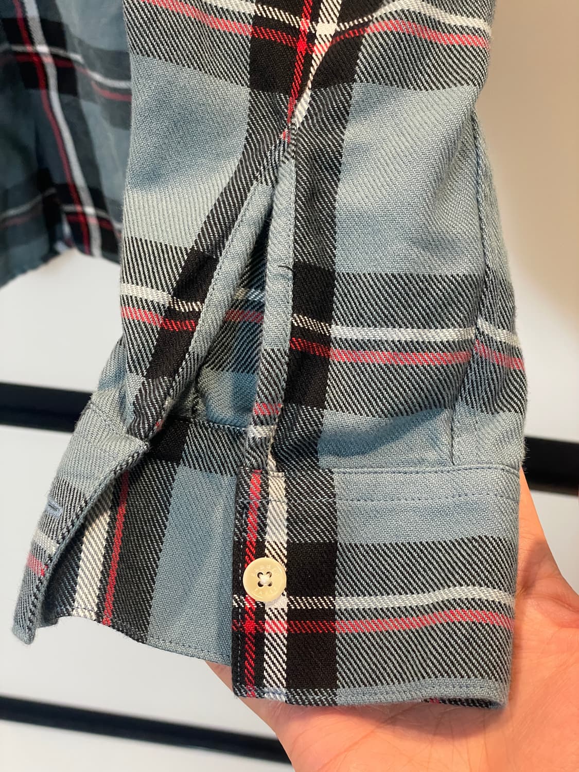 산드로옴므 체크 셔츠 판매합니다. (M사이즈) 상품이미지5