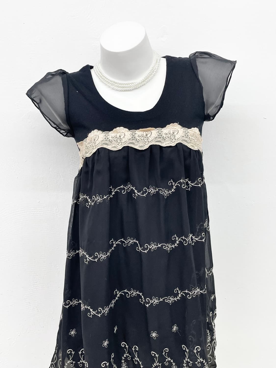 블랙 엔틱 자수 시어 원피스 상품이미지2