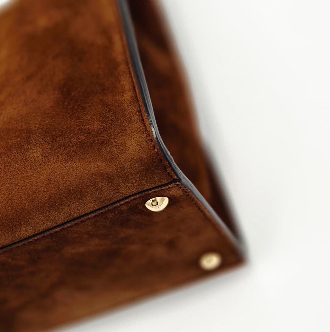 펜디 피카부 스웨이드 미듐 토트백 겸 숄더백 상품이미지9