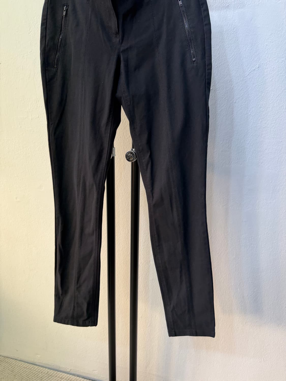 정품) 띠어리 블랙 여성 바지 0(26) 상품이미지3