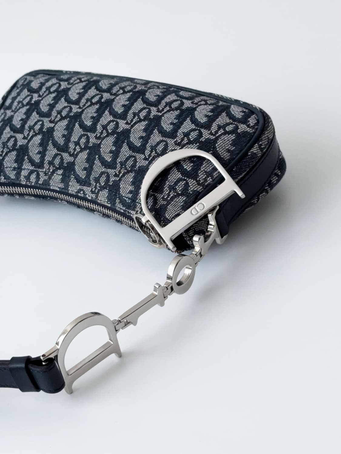 디올 오블리크 D링 미니 숄더백 상품이미지3