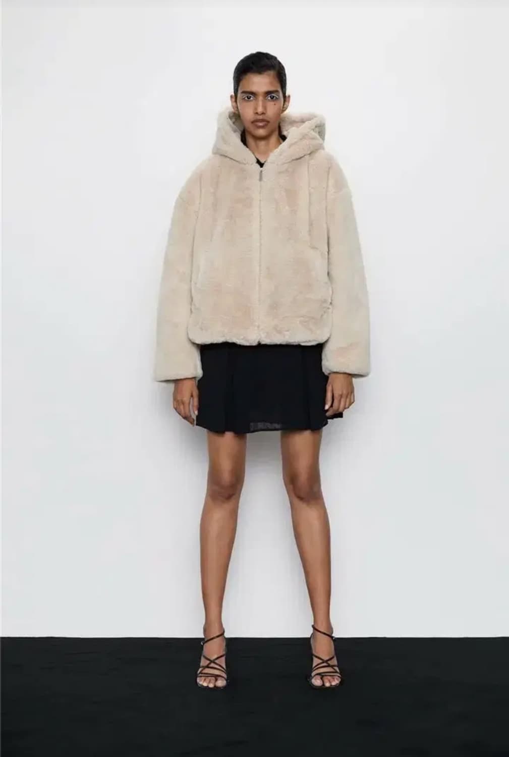 자라 후드집업 퍼집업 퍼후드 퍼자켓 브라운 퍼점퍼 퍼코트 퍼후드집업 코트 상품이미지1