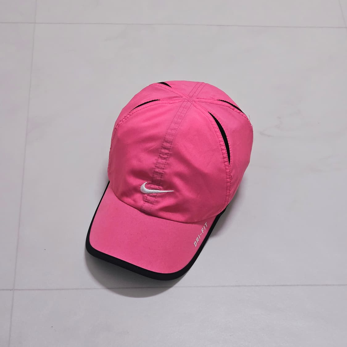 나이키 페더라이트 드라이핏 핑크 볼캡 상품이미지1