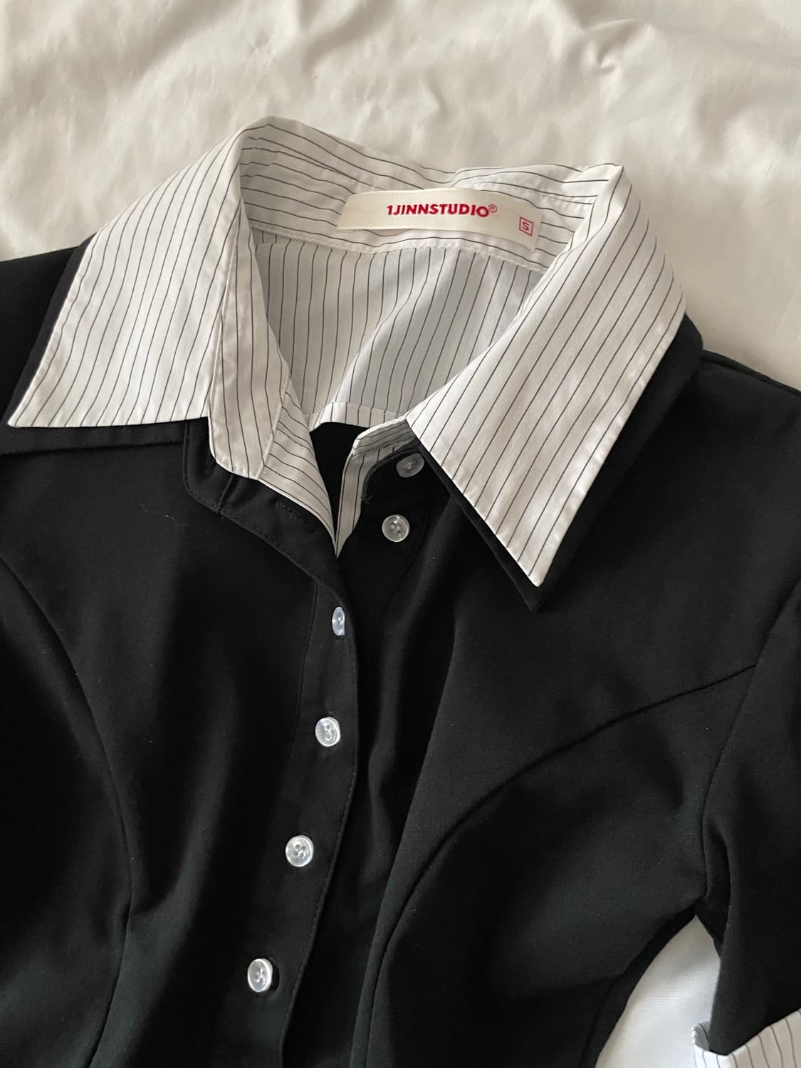 1JINN STUDIO 브이넥 셔츠 올드런드리 상품이미지9