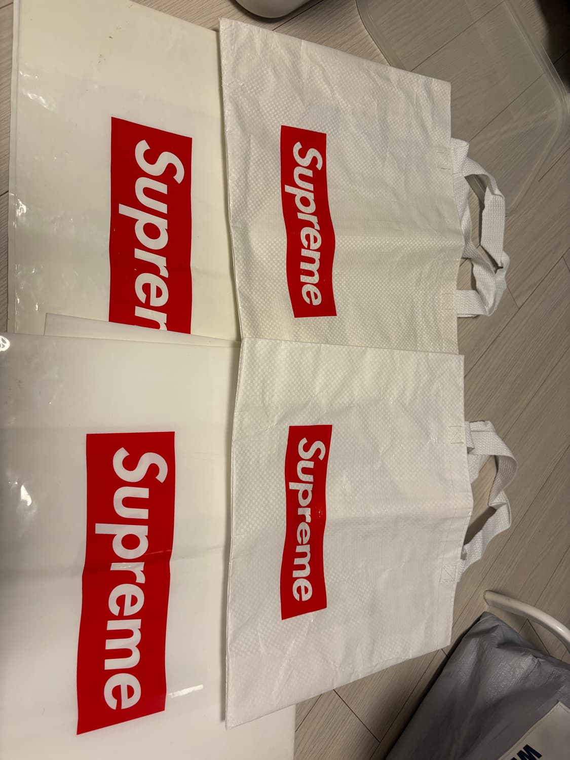 슈프림 리유저블 백 & 스티커 일괄~ 상품이미지1