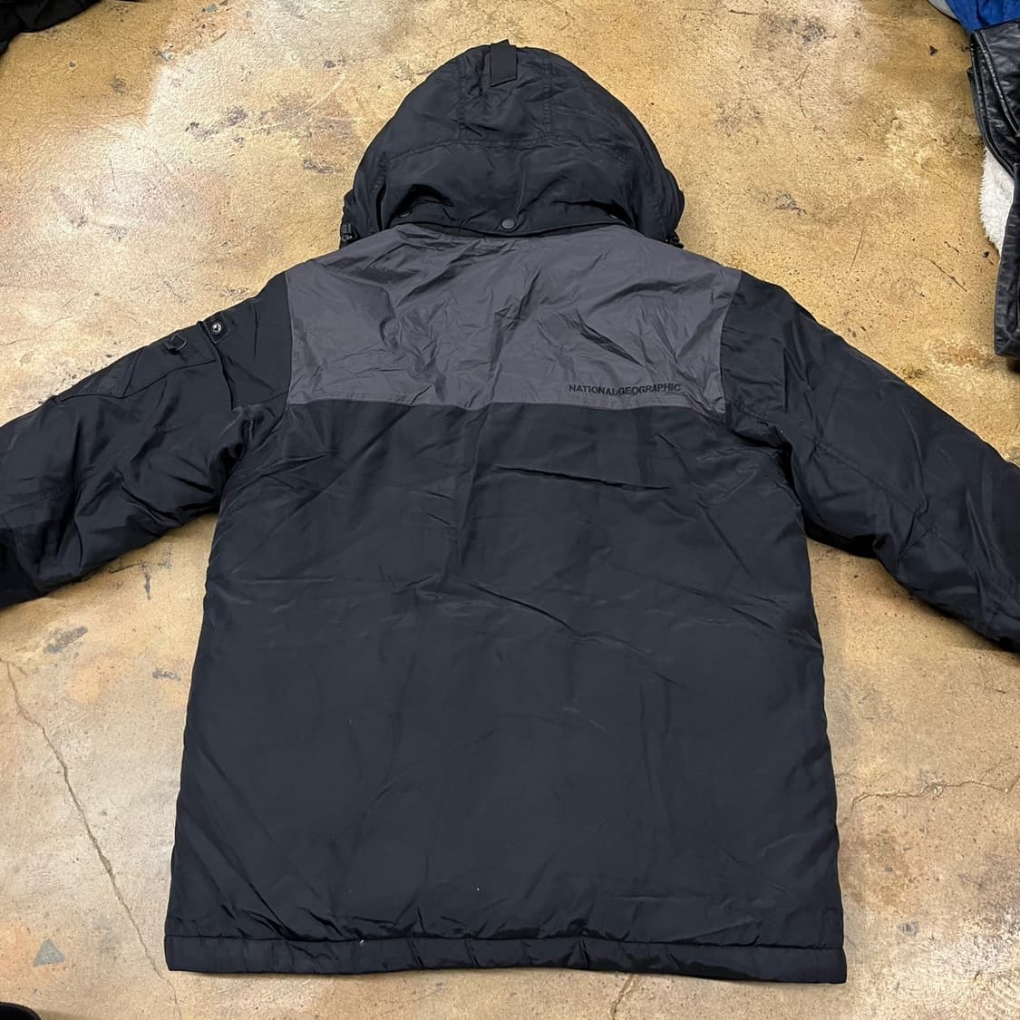 [정품/L] 내셔널지오그래픽 블랙 후드 패딩 점퍼 b19 상품이미지4